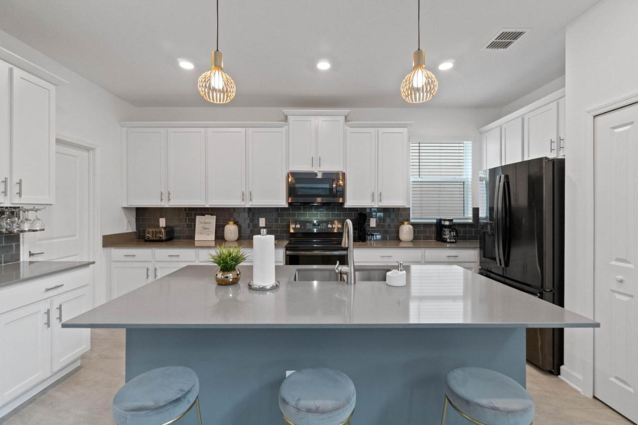 Beautiful Family Villa - Pool And Hot Tub - Near Disney World キシミー エクステリア 写真