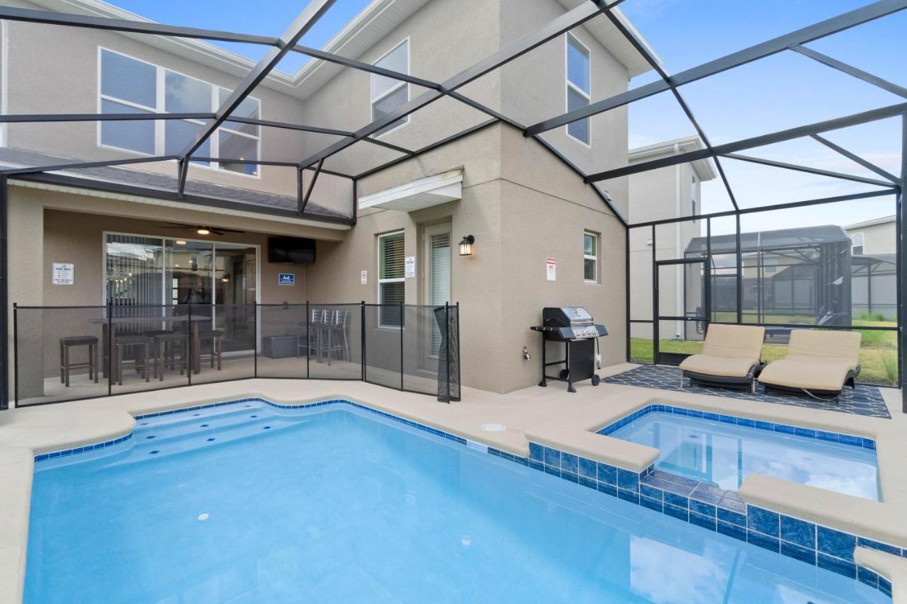Beautiful Family Villa - Pool And Hot Tub - Near Disney World キシミー エクステリア 写真