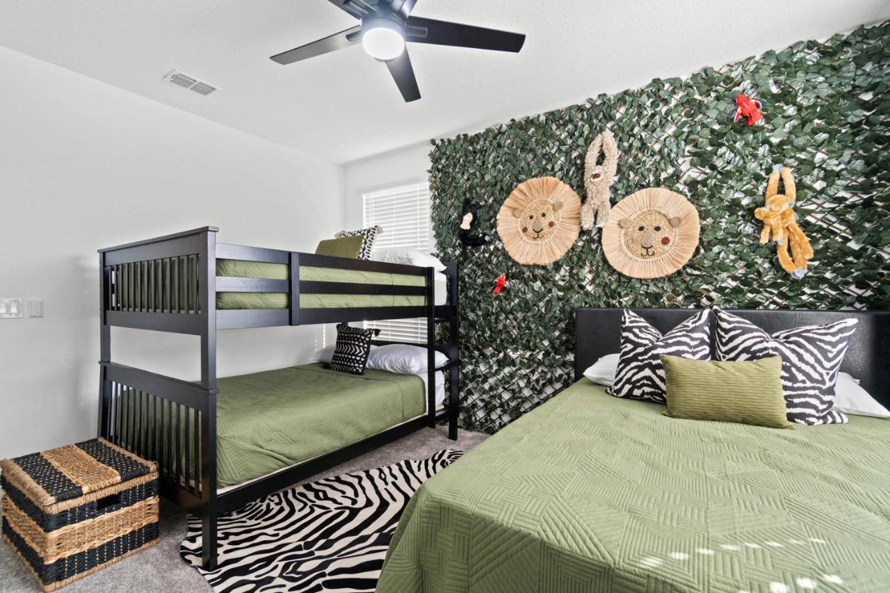 Beautiful Family Villa - Pool And Hot Tub - Near Disney World キシミー エクステリア 写真