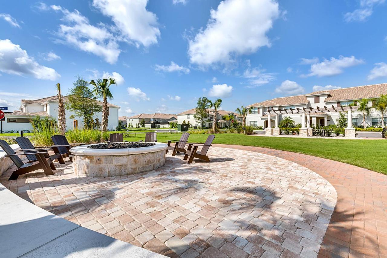 Beautiful Family Villa - Pool And Hot Tub - Near Disney World キシミー エクステリア 写真